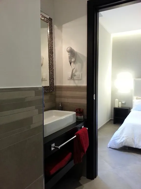 Gemini Suite Roma 2*,  Italia