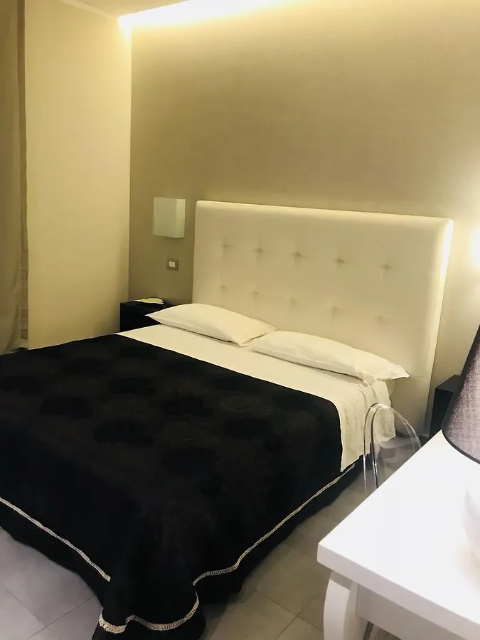 Gemini Suite Roma 2*,  Italia